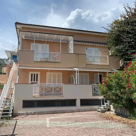 Lägenhet La Perla Di Ponente