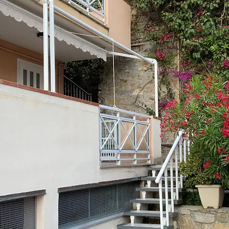 Apartment La Perla Di Ponente *