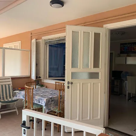 Apartment La Perla Di Ponente *