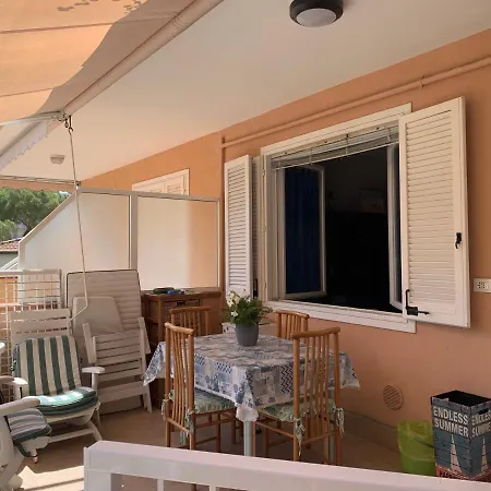 La Perla Di Ponente Apartment *