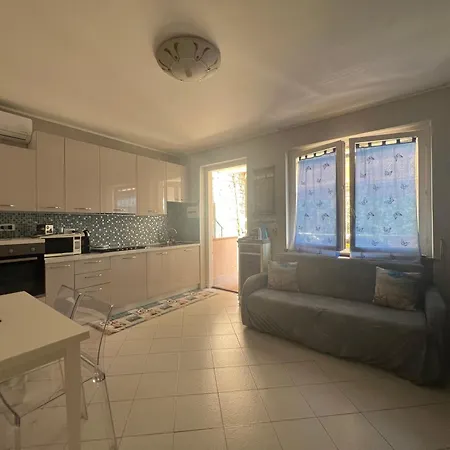 Apartment La Perla Di Ponente *